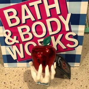 New! Bath & Body Works Evil Apple Nightlight Wallflower Plug In
